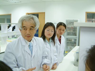 日本生物专家到洁尔爽上海微生 物研究所传授微生物测试技巧